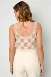 Floral Lace Top – Elegante Summer Essential
