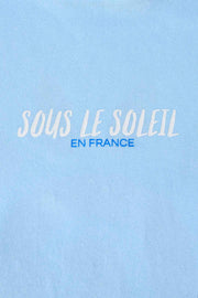 Dames T-shirt “Sous Le Soleil” – Roze & Lichtblauw Katoen